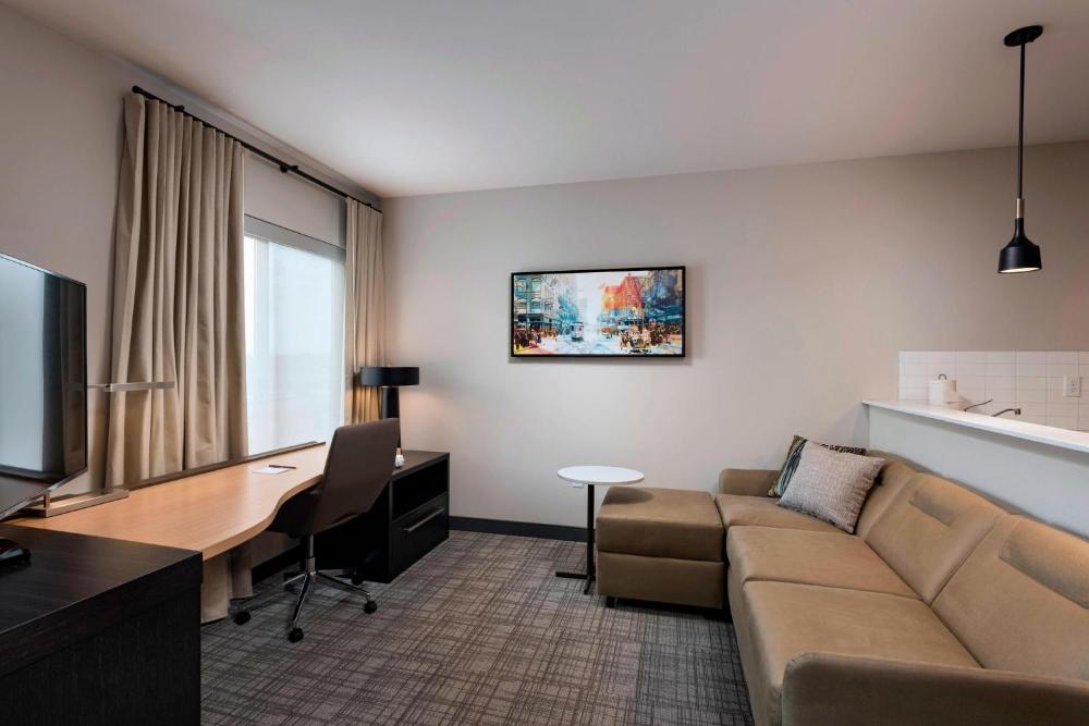 King Studio with Sofa Bed interior